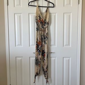 Tropical pants romper with slits on leg